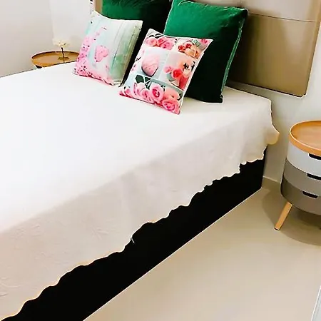 Flat 2 Bedrooms Palmeira